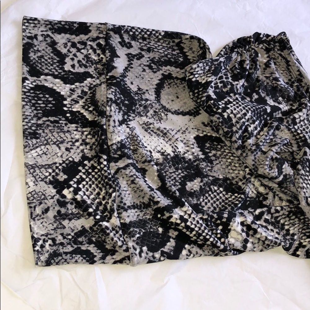 BCBGMaxAzria One Shoulder Mini - Picture 4 of 7